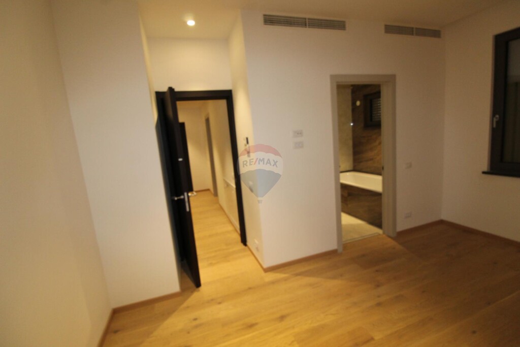 Image 5425629 - 3