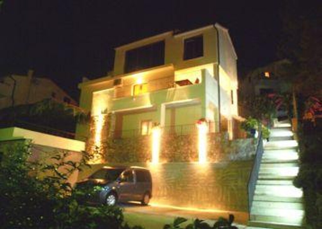 Image 3815214 - 4