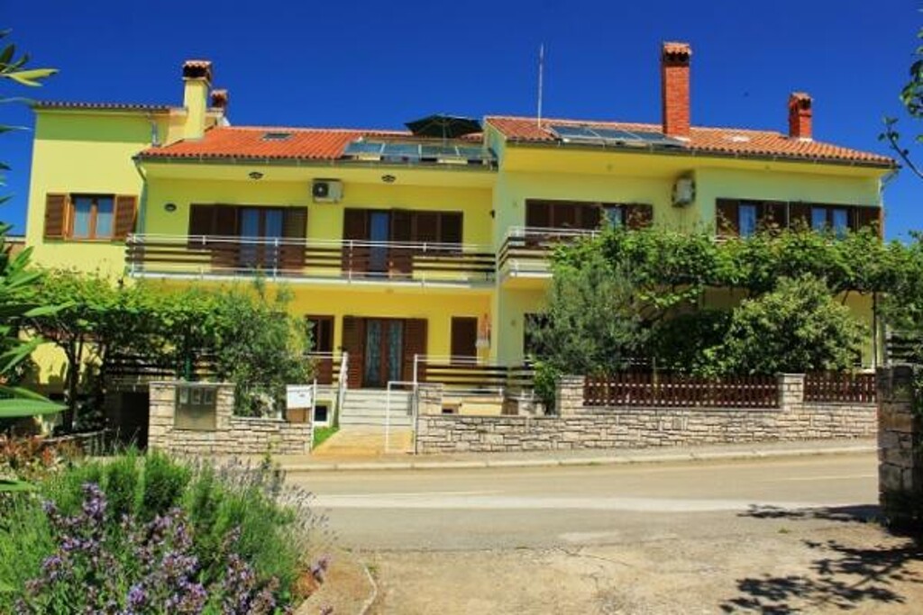 Image 3813016 - 4