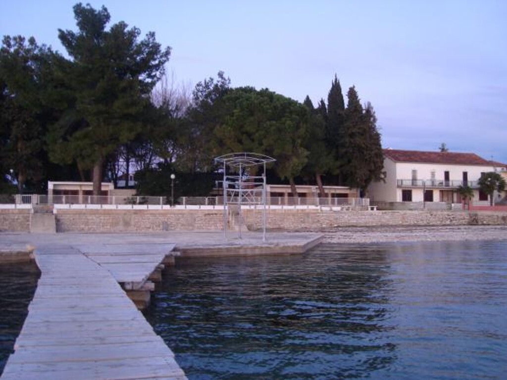 Image 3814078 - 22