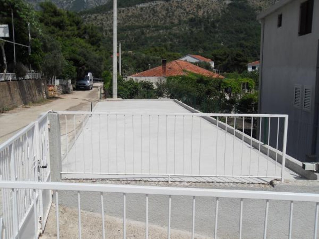 Image 3812965 - 4