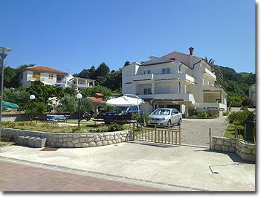 Image 3812457 - 1