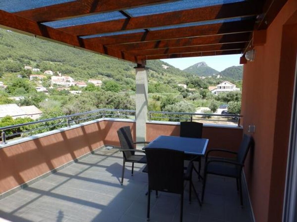 Image 3810886 - 10