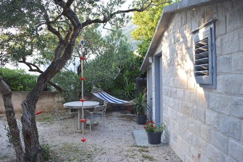 Image 3812940 - 9