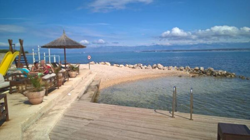 Image 3813935 - 5