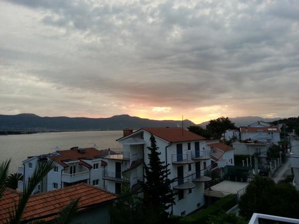 Image 3838688 - 7