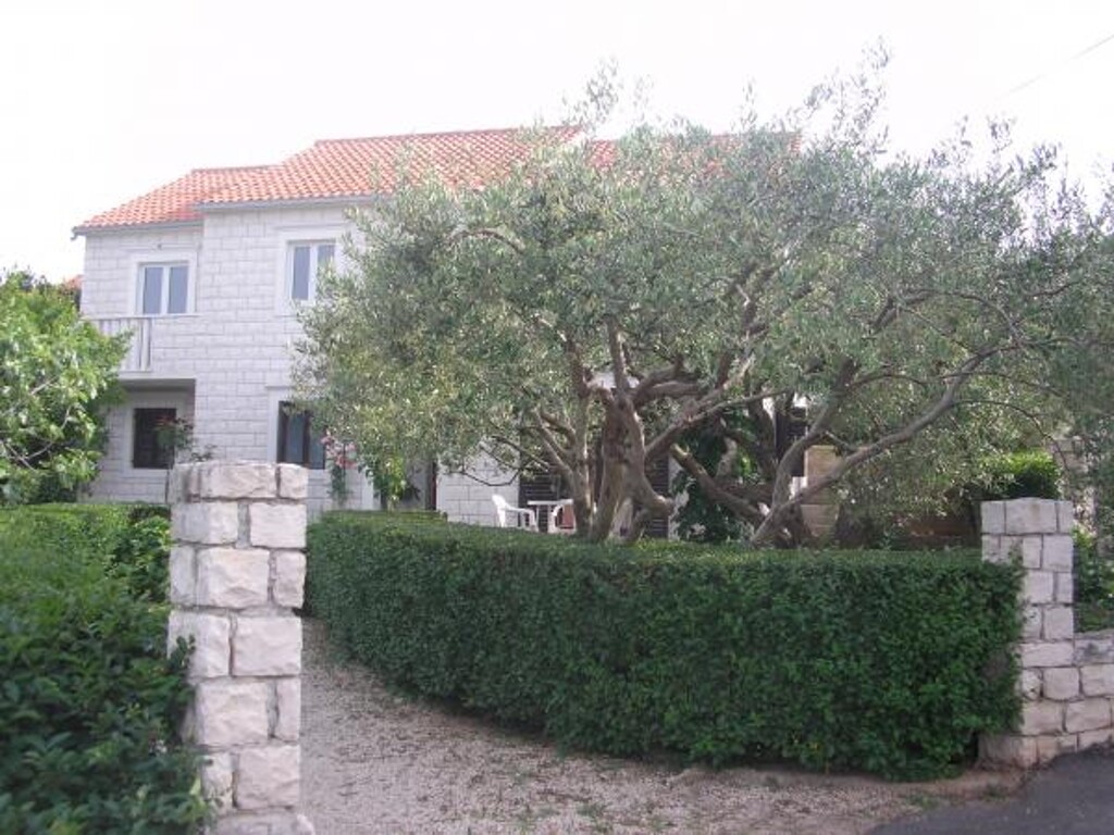 Image 3810686 - 8