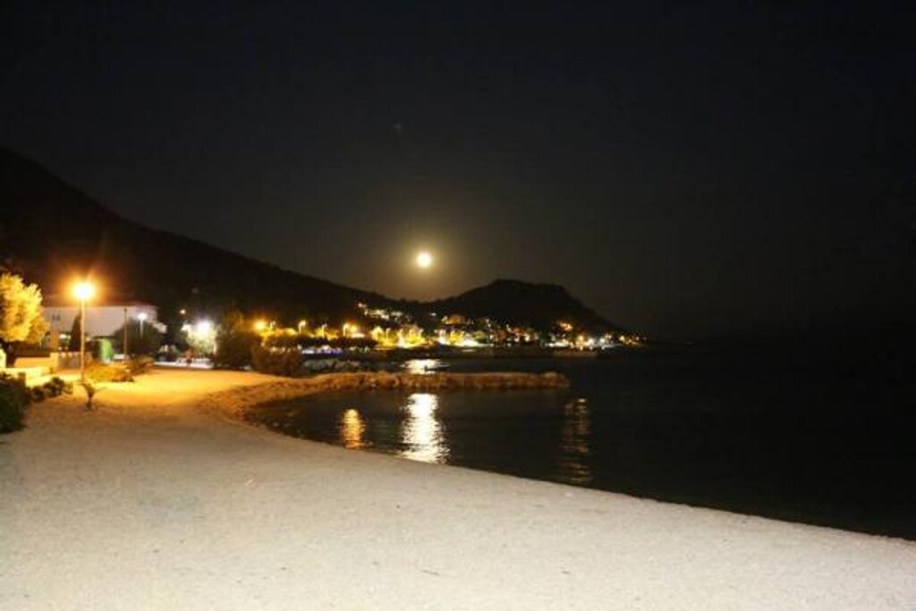 Image 3812474 - 5