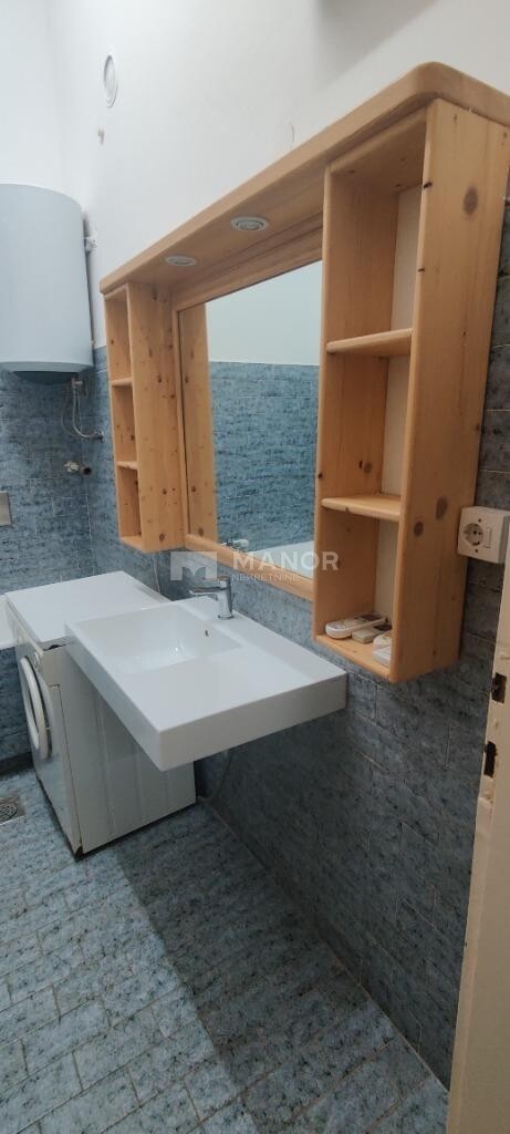 Image 8