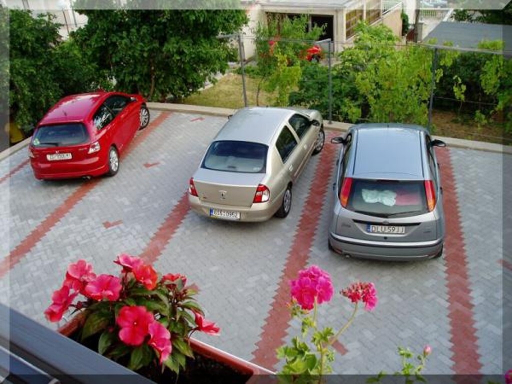 Image 3811794 - 9