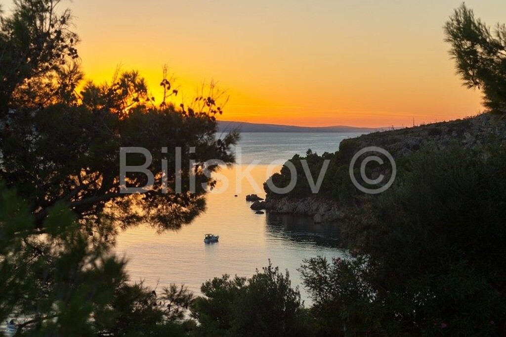 Image 6100033 - 19