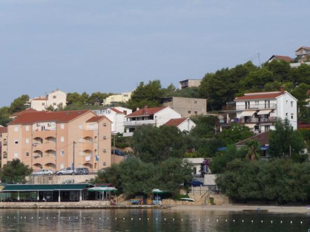 Image 3838737 - 2