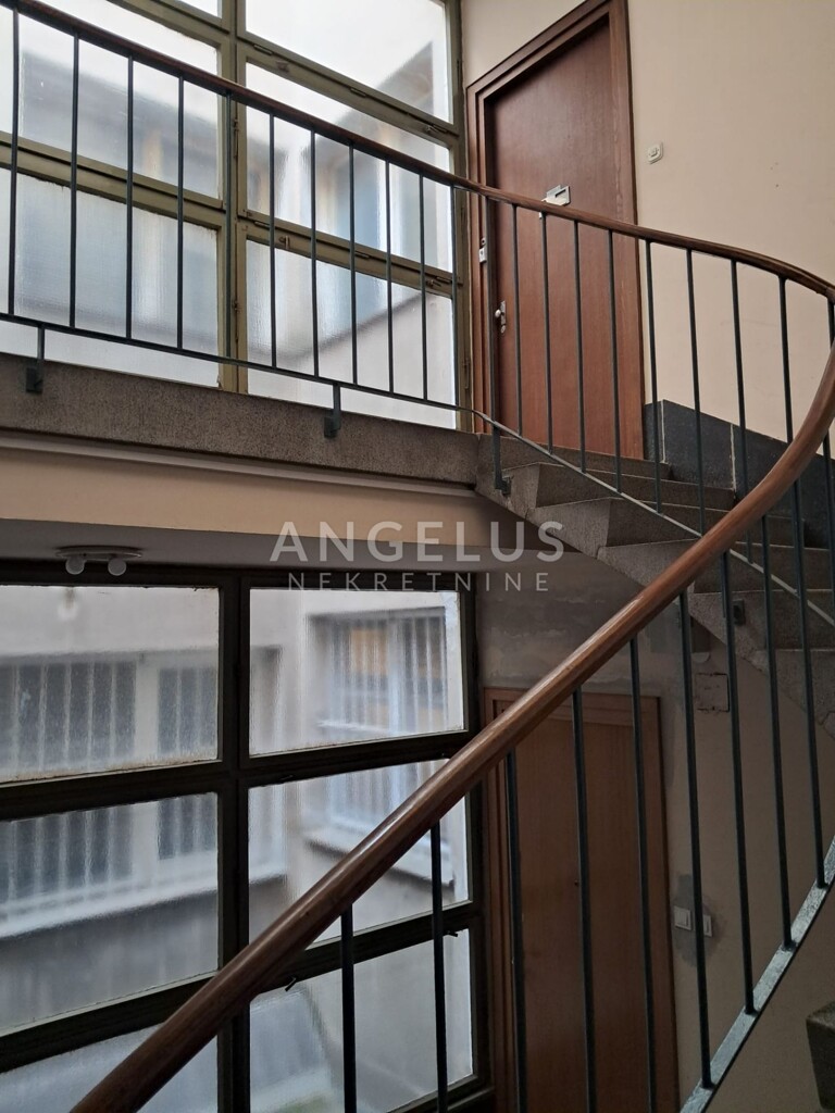 Image 12