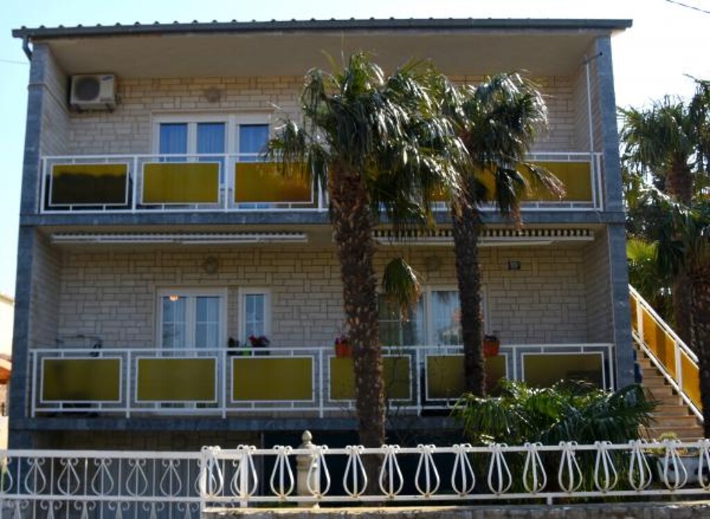 Image 3813938 - 1
