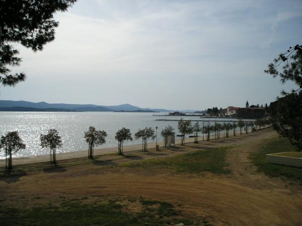 Image 3810622 - 11