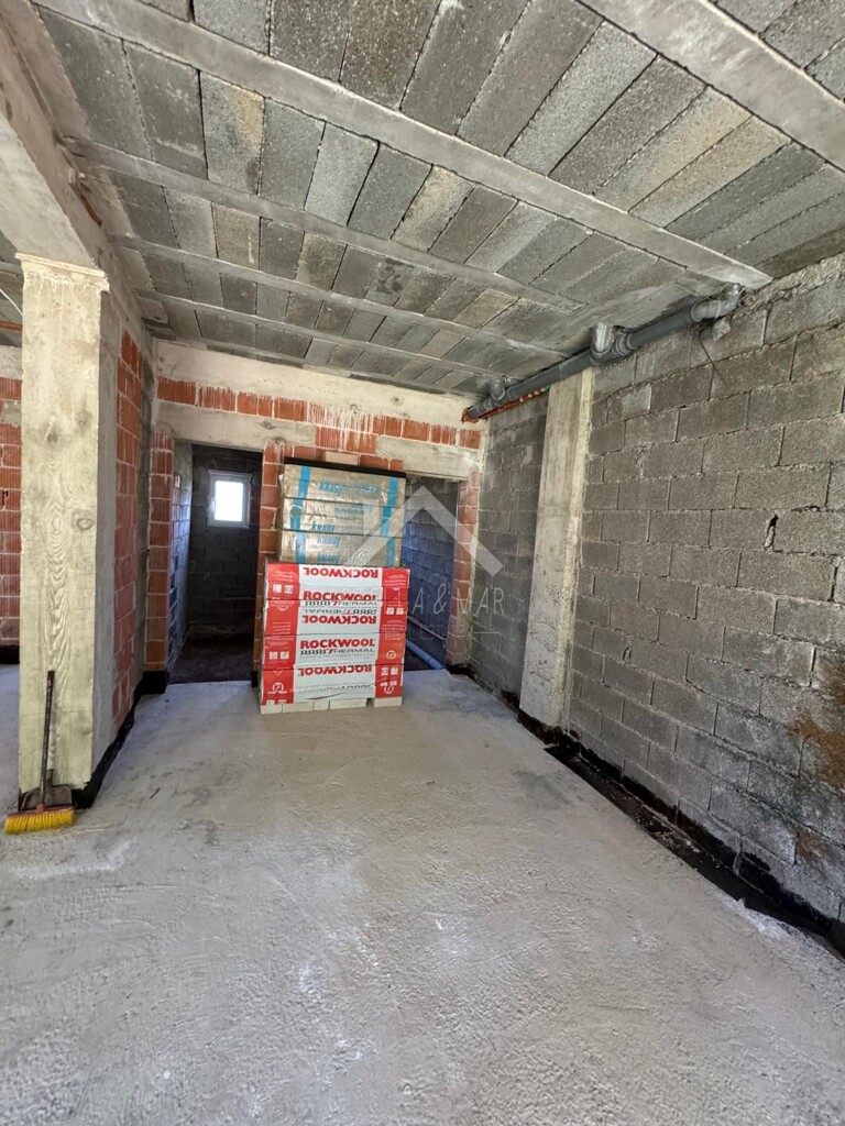 Image 6076784 - 7