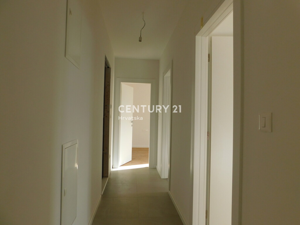 Image 18