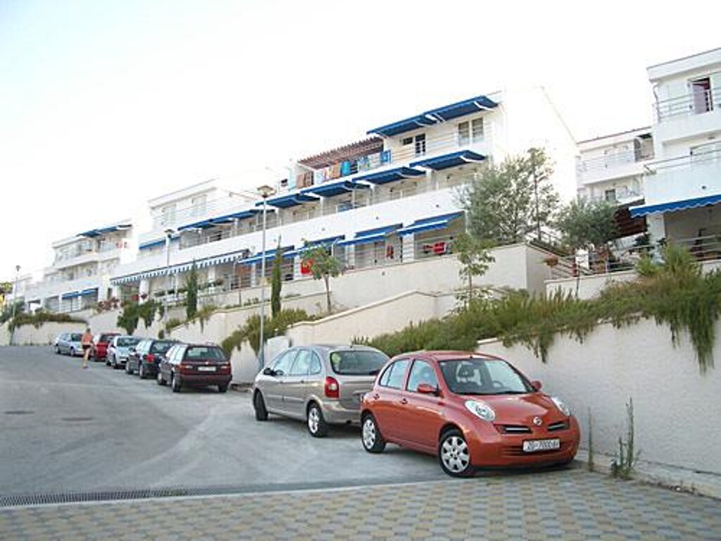 Image 3812300 - 8
