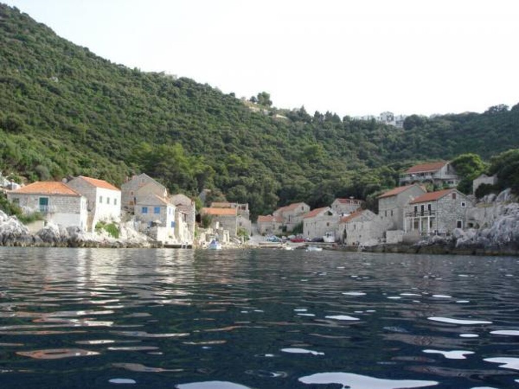 Image 3811744 - 4