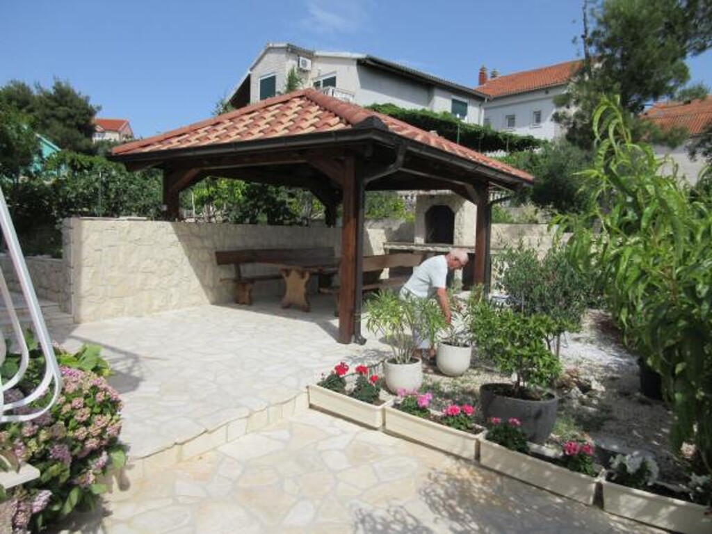 Image 3811722 - 4