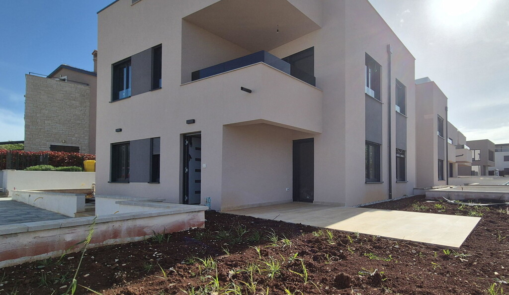 Image 9