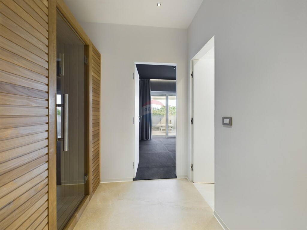 Image 5429119 - 24