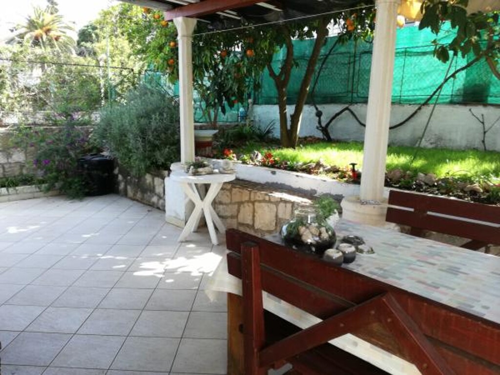Image 3838601 - 35