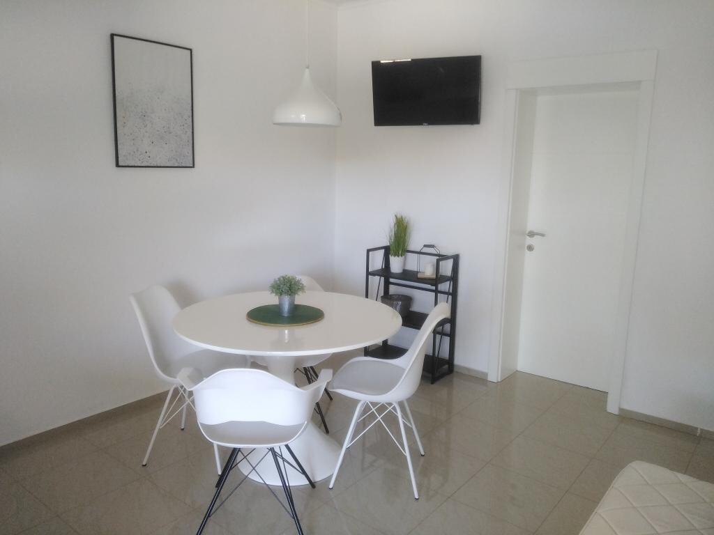 Image 3813713 - 4