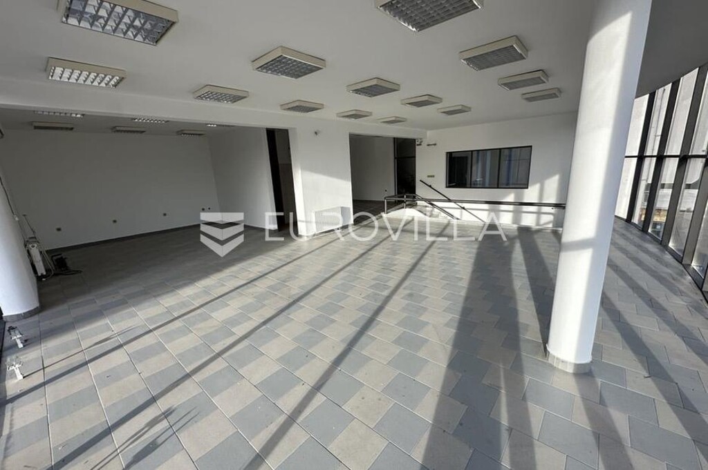 Image 12