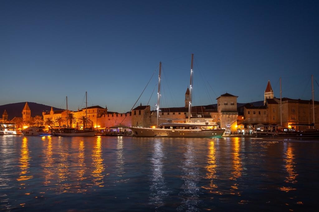 Image 3814920 - 38