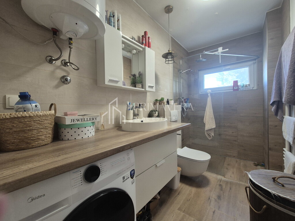 Image 12