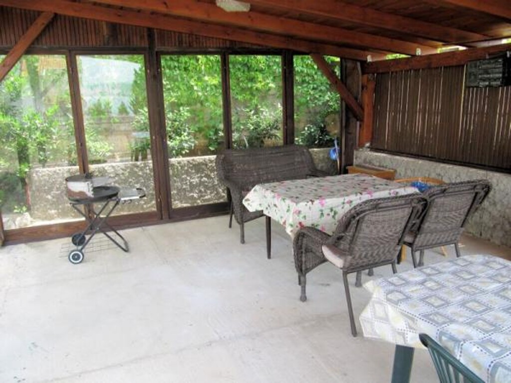 Image 3838640 - 6