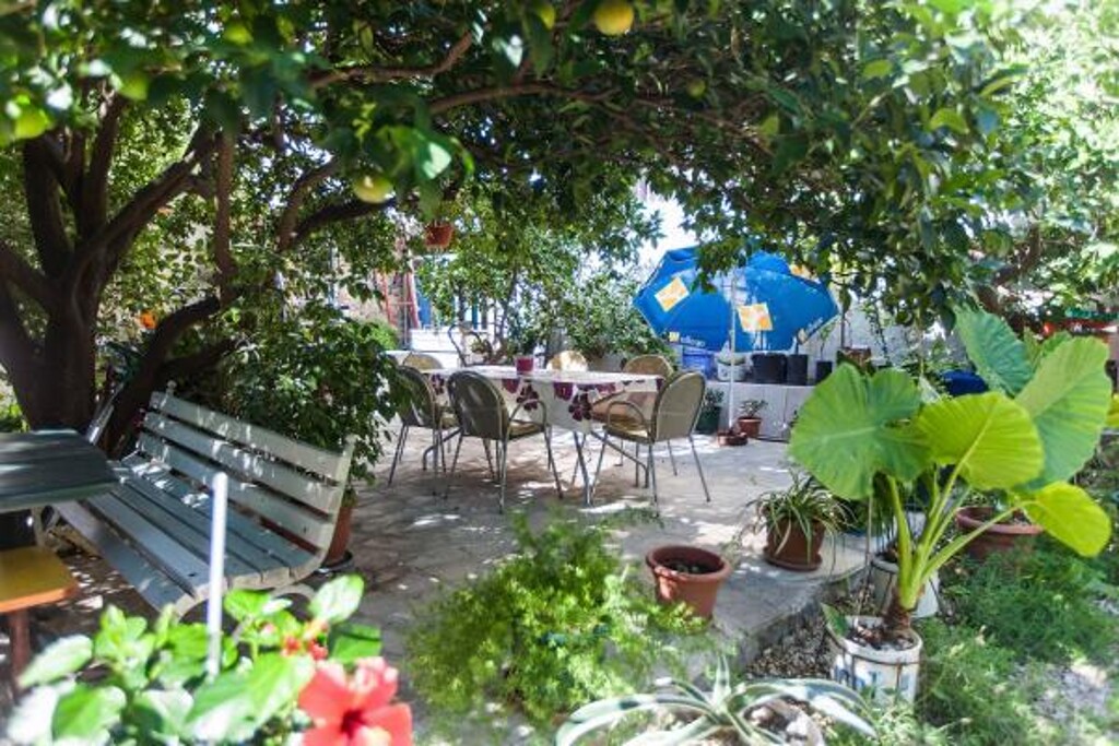 Image 3811543 - 10