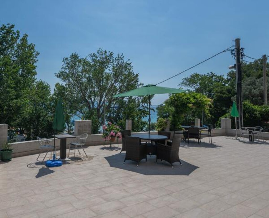 Image 3814966 - 8