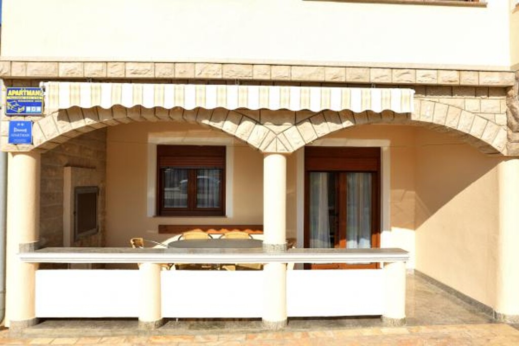 Image 3813084 - 5