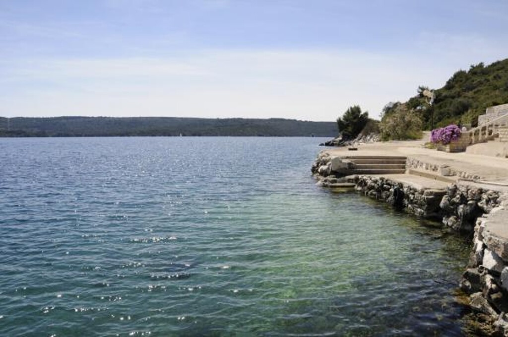 Image 3813048 - 3