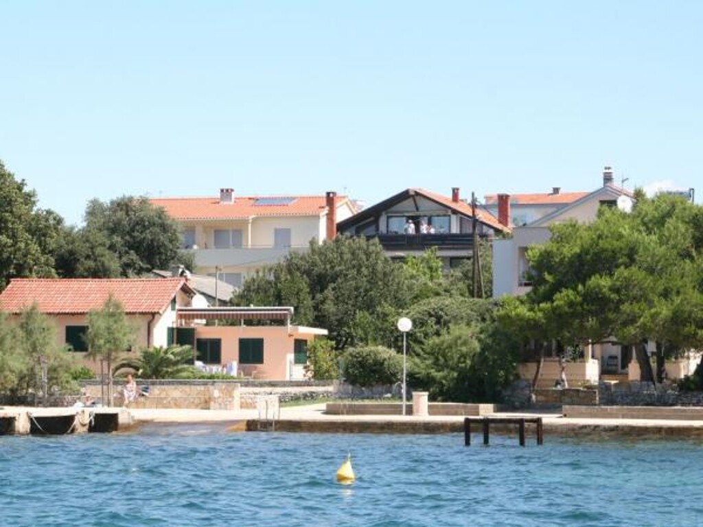 Image 3814681 - 1