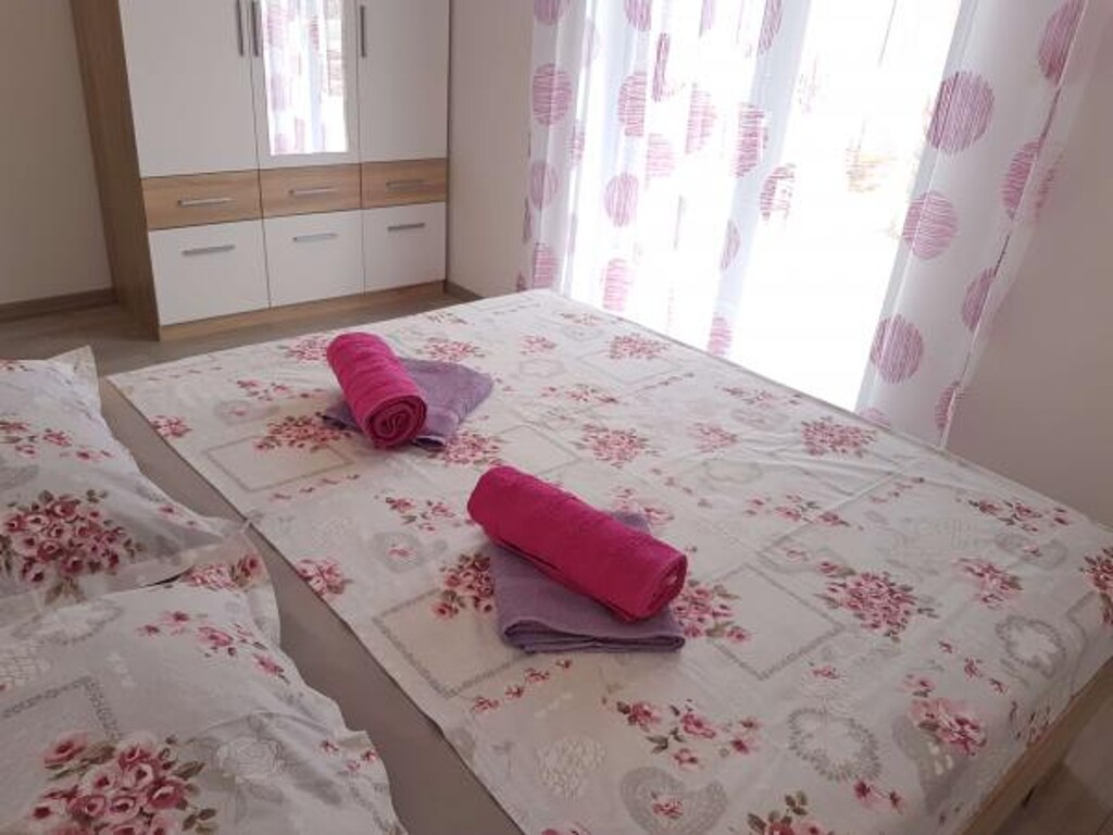 Image 3832263 - 20