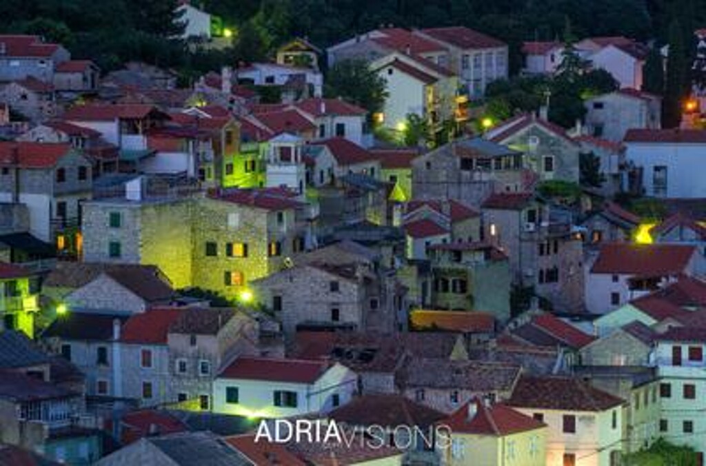 Image 3814511 - 28