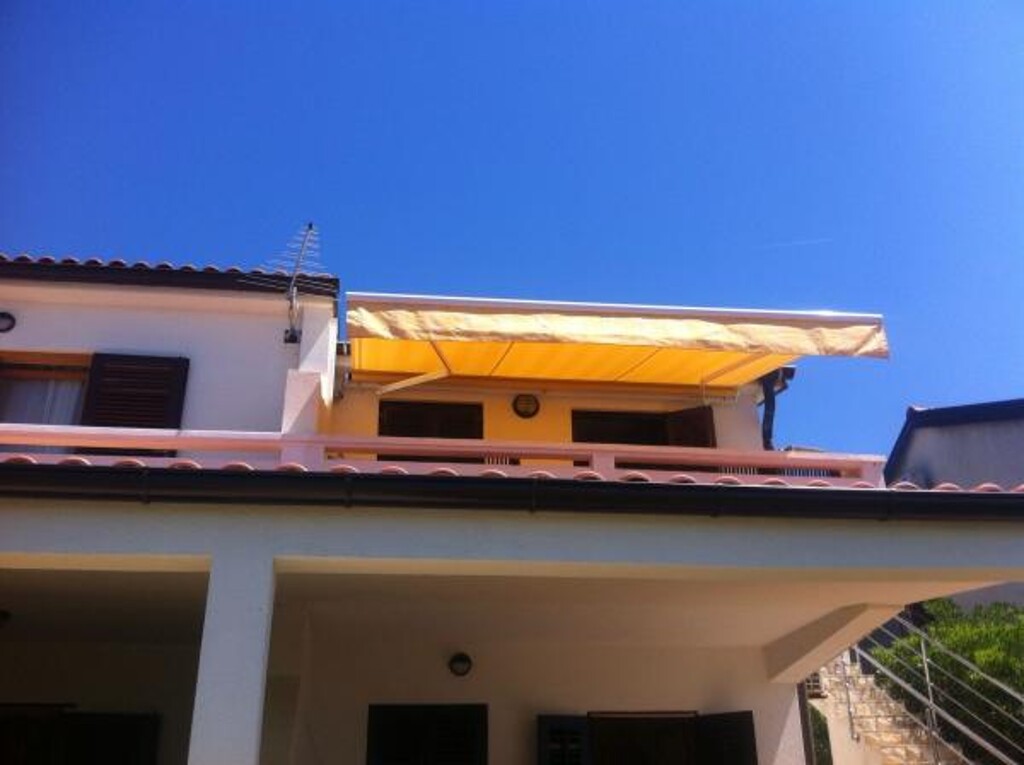 Image 3814580 - 6