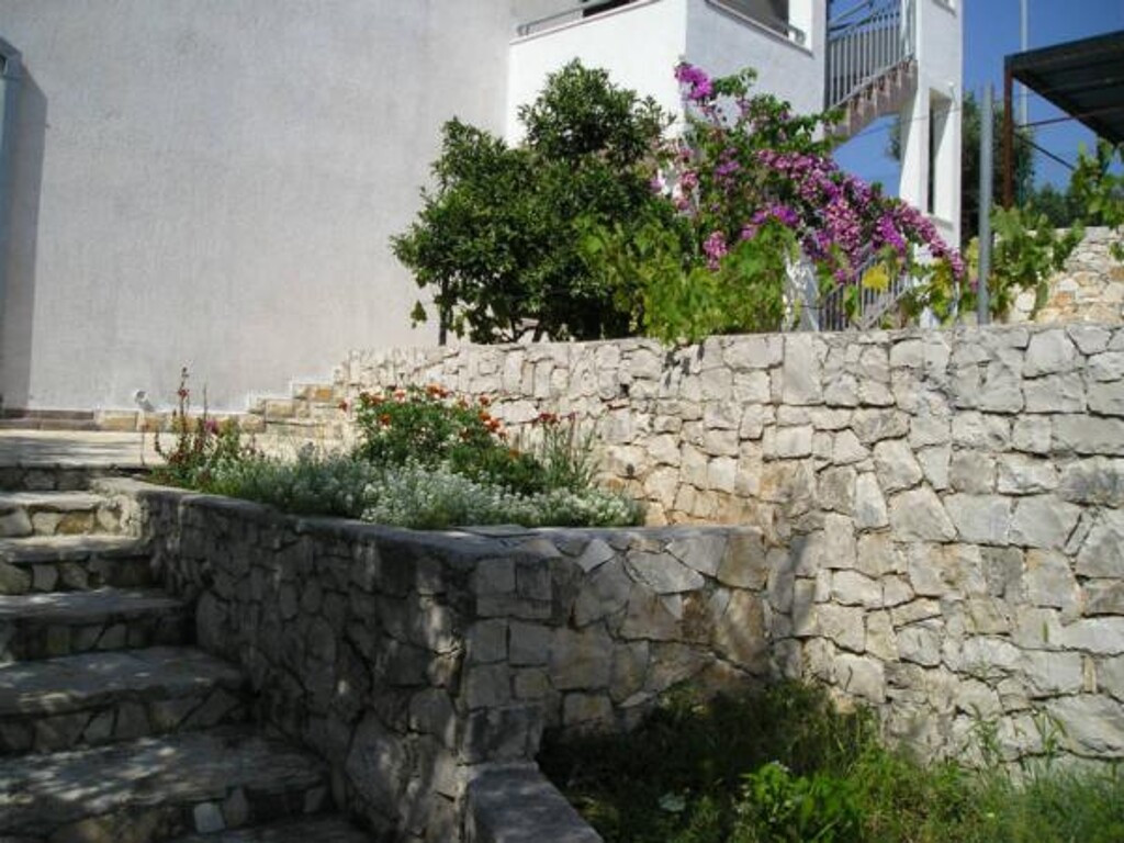 Image 3814444 - 4