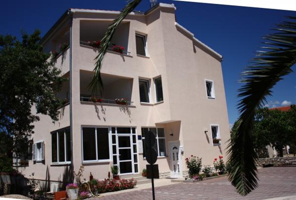 Image 3810616 - 2