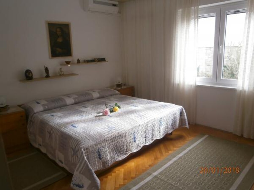 Image 3815211 - 6