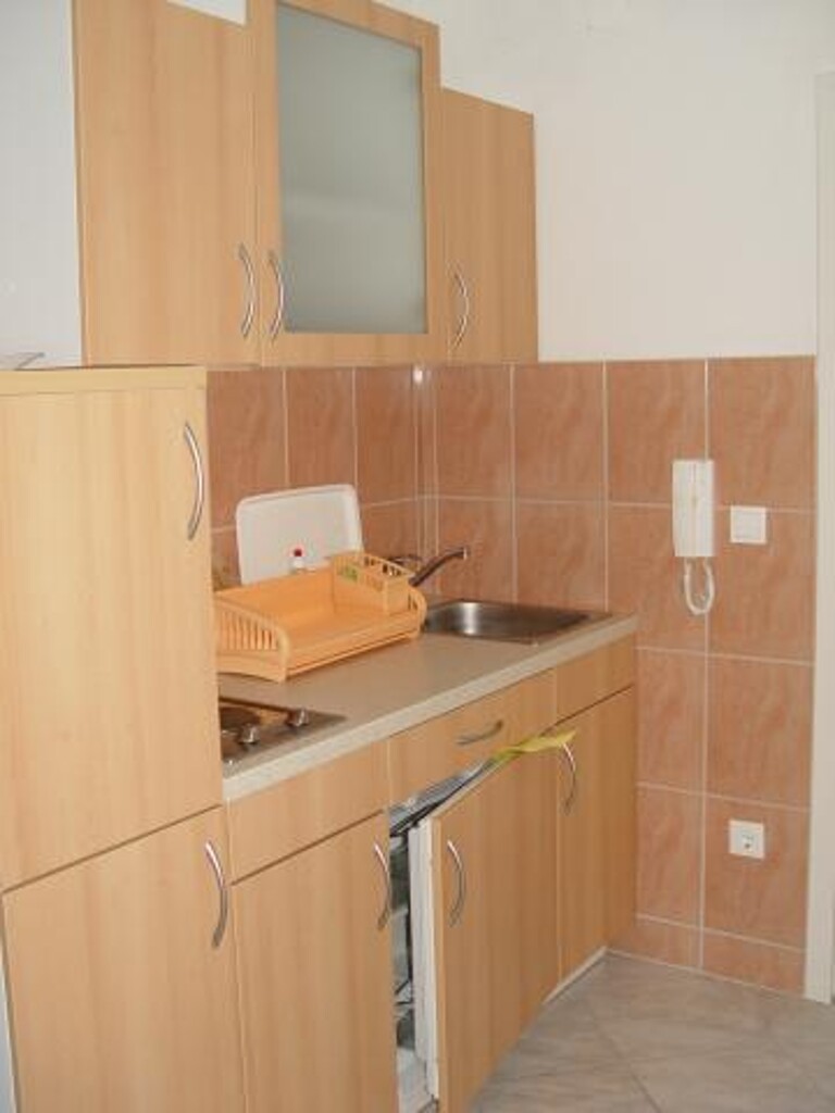 Image 3810699 - 7