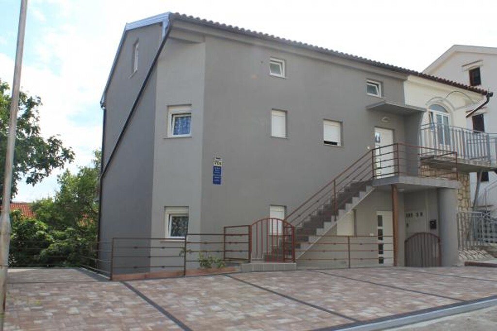 Image 3812328 - 4