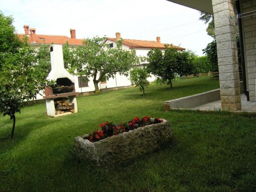 Image 3811473 - 5