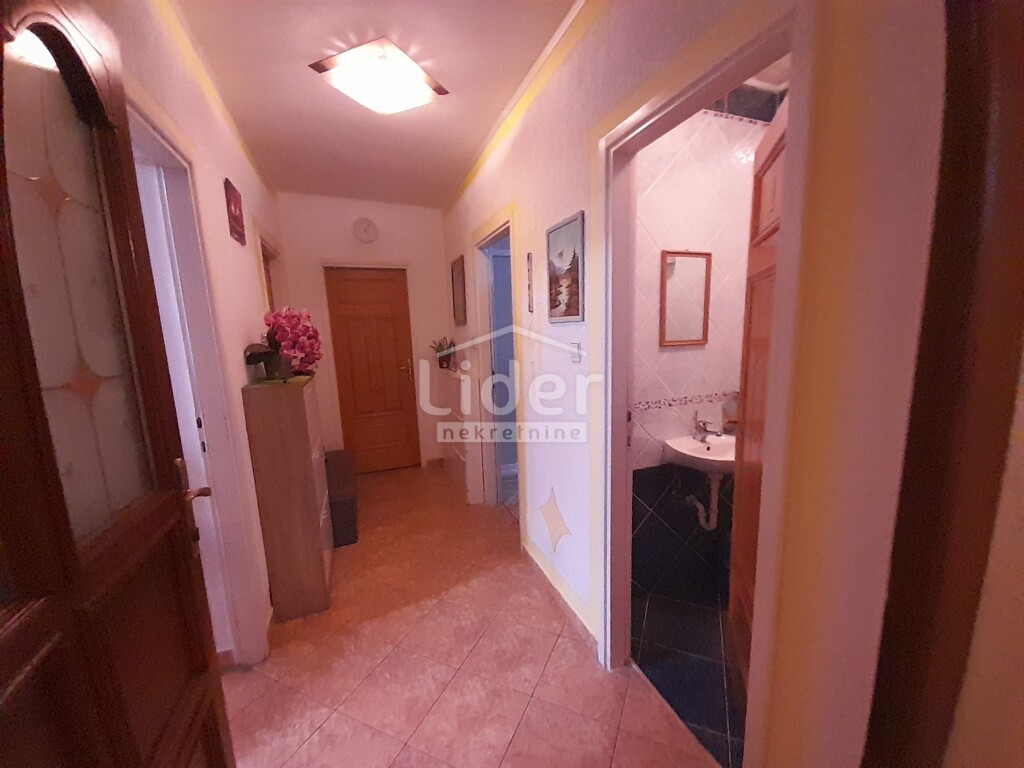 Image 6164698 - 8