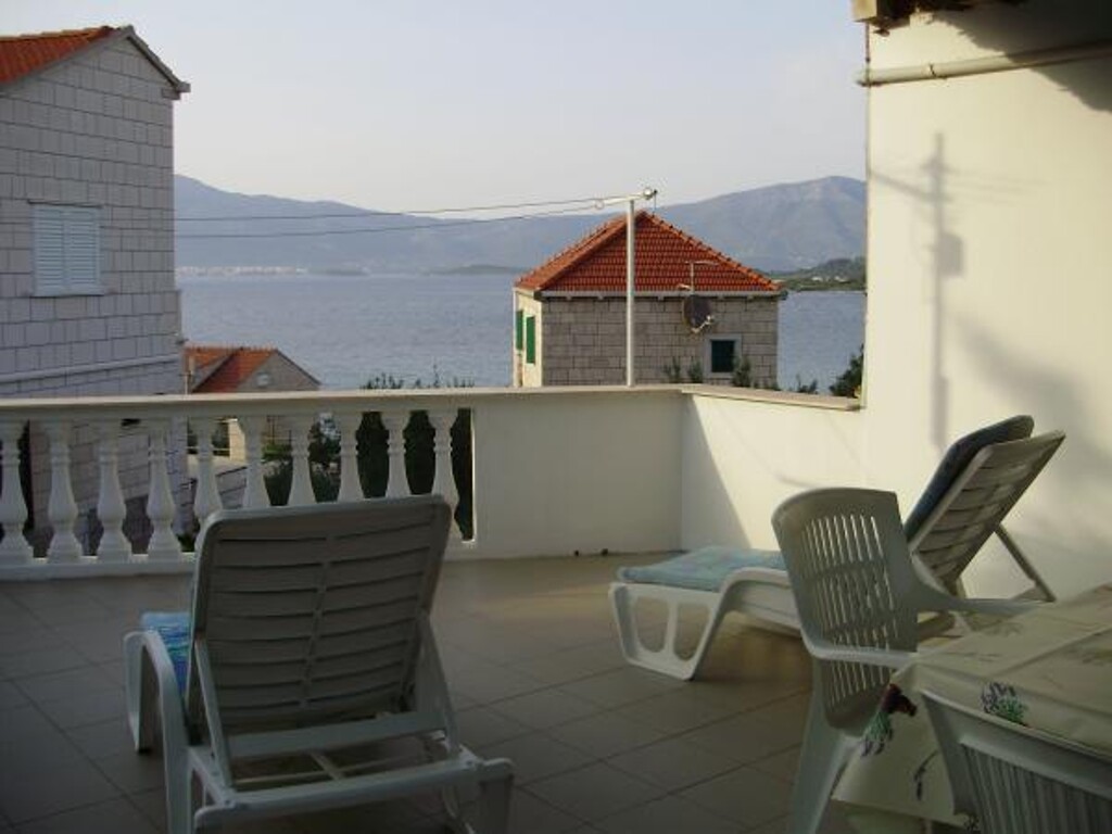 Image 3811414 - 5