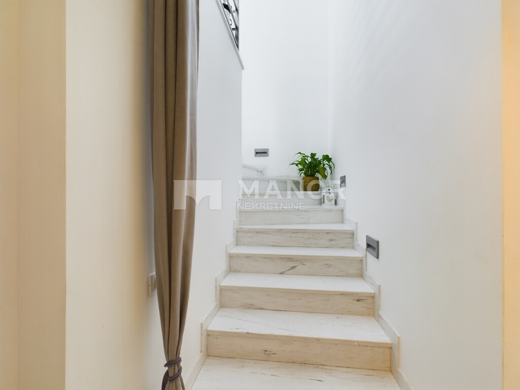 Image 18