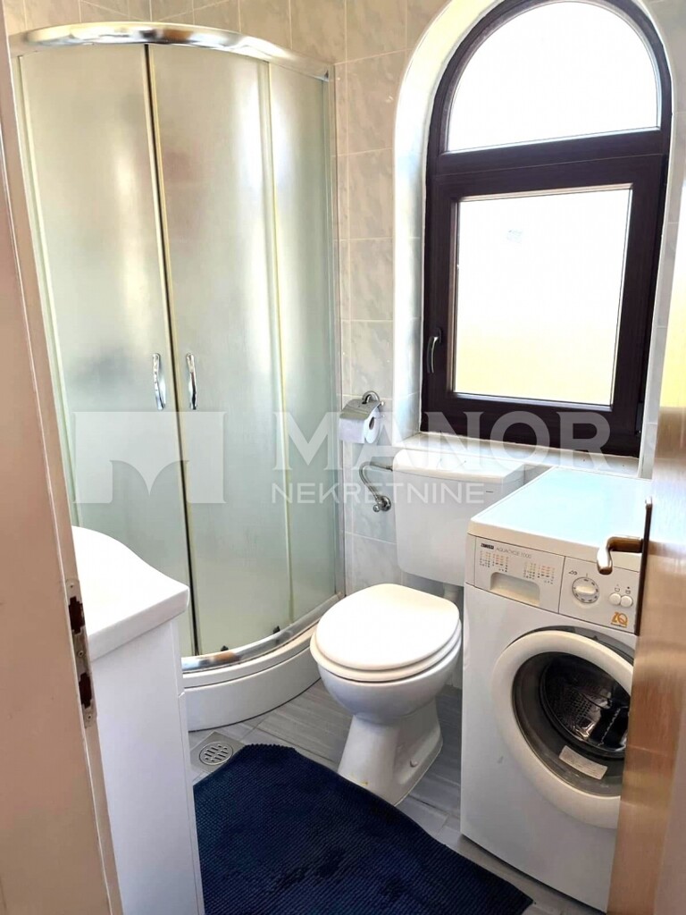 Image 10